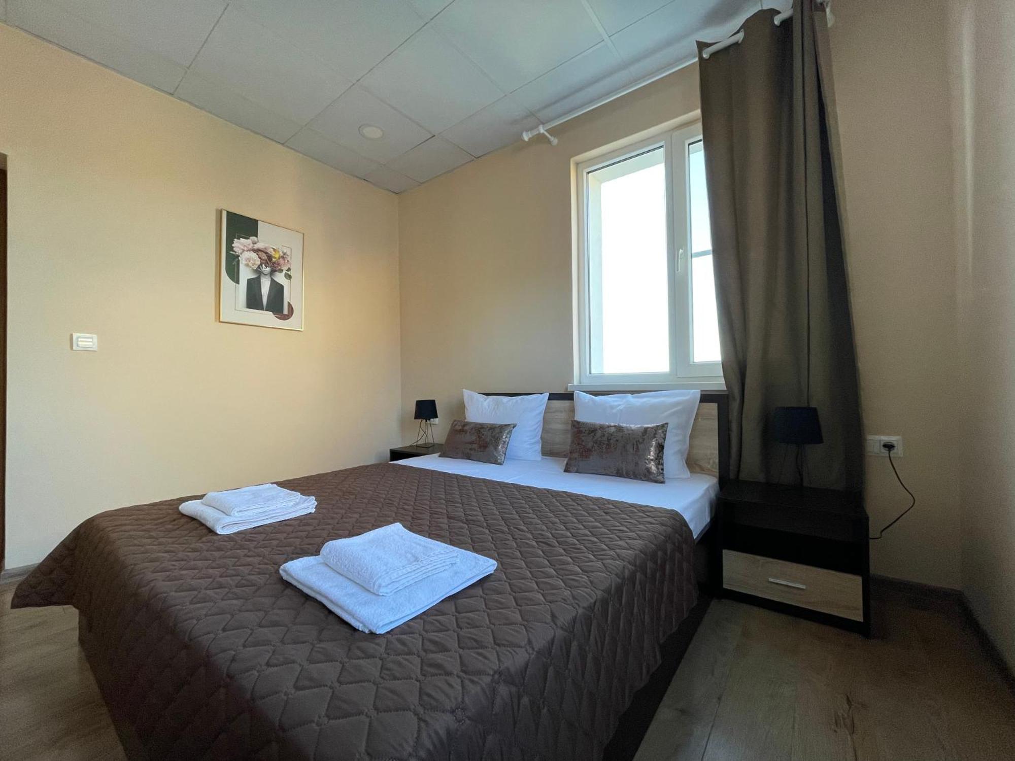 Forest Oasis Guest House Free Parking サパレヴァ・バニャ エクステリア 写真